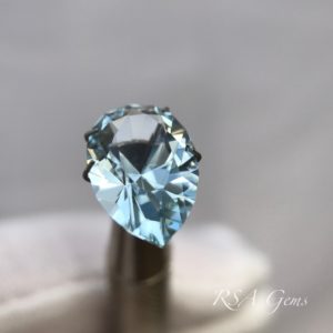 Aquamarine gemstone in pear cut