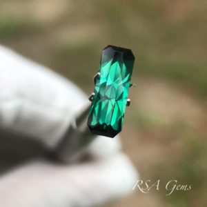 Blue Green Tourmaline, colored gemstone