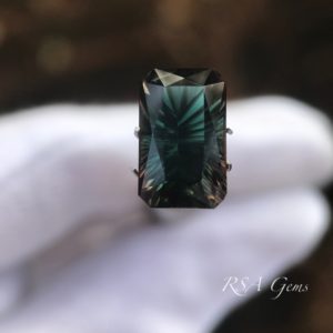 Oregon Sunstone, colored gemstones