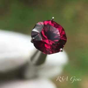 Malawi Garnet, colored gemstone