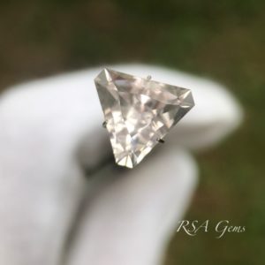 Morganite Triangle