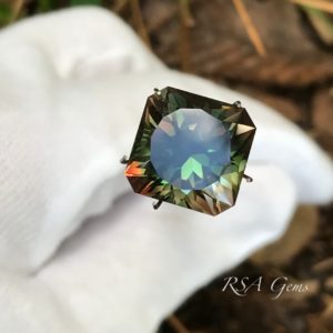 Glittering Green Oregon Sunstone