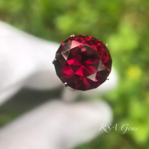 Brilliant Mahenge Garnet