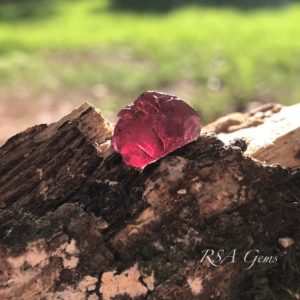 Malaya Garnet Rough